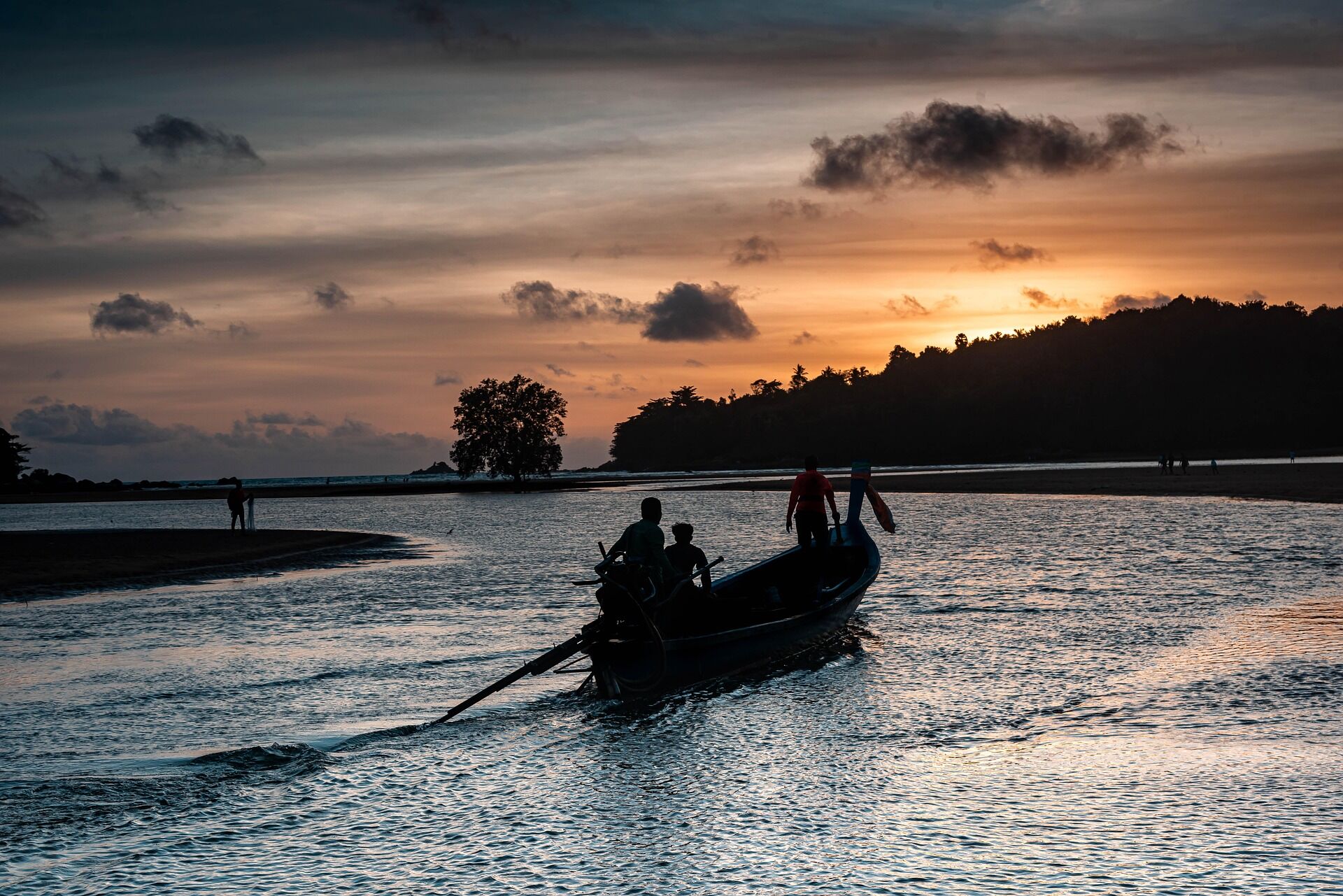 Capture the authentic charm of Phuket’s cultural scene